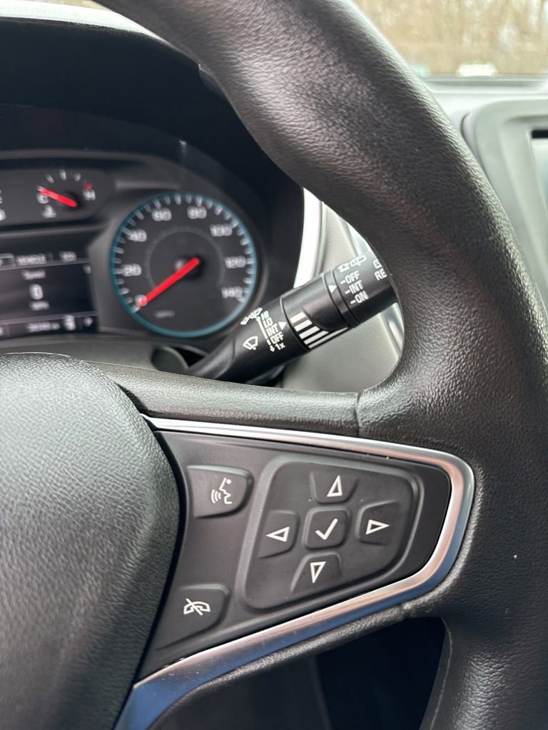 Used 2018 Chevrolet Equinox LS image 15