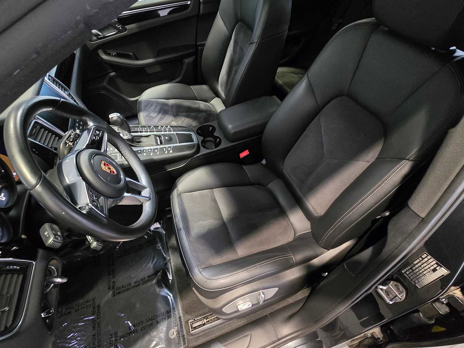 Used 2018 Porsche Macan image 20