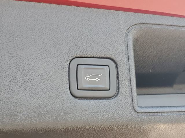 Certified 2023 GMC Terrain SLE w/ Driver Convenience Package FWD image 8