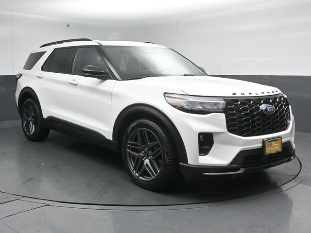 Certified 2025 Ford Explorer ST AWD/4WD image 1