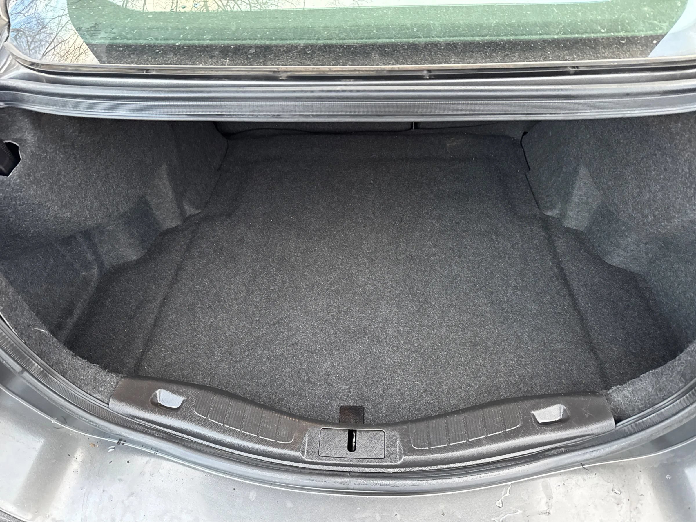Used 2016 Ford Fusion SE FWD image 14