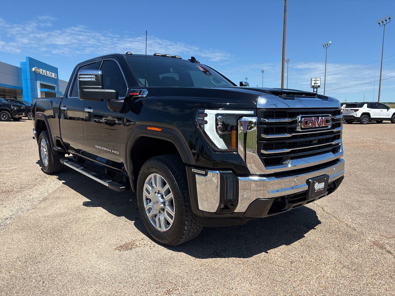 Used 2024 GMC Sierra 2500 SLT w/ SLT Premium Package image 8