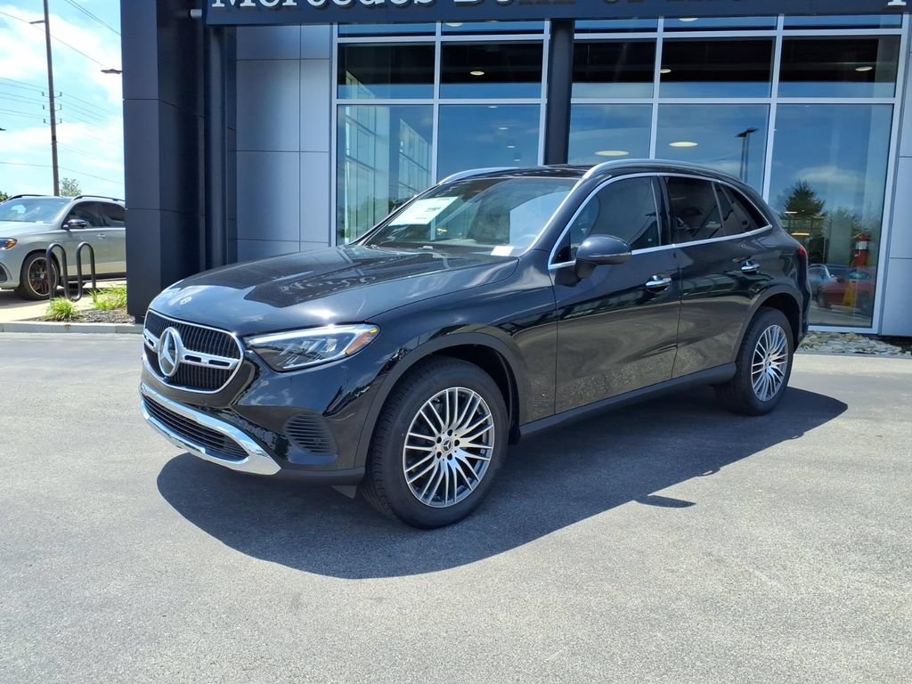 New 2026 Mercedes-Benz GLC 300 4MATIC image 2