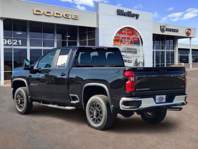 Used 2026 Chevrolet Silverado 2500 LT w/ Convenience Package AWD/4WD image 3