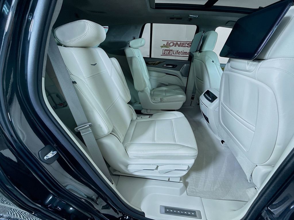 Used 2021 Cadillac Escalade Premium Luxury Platinum image 33
