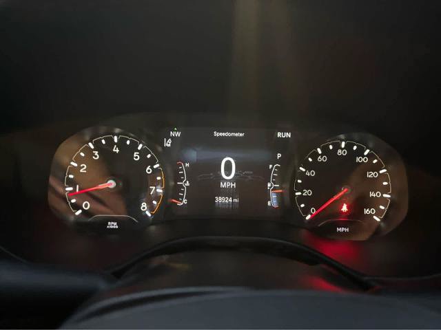 Used 2024 Jeep Compass Trailhawk AWD/4WD image 29