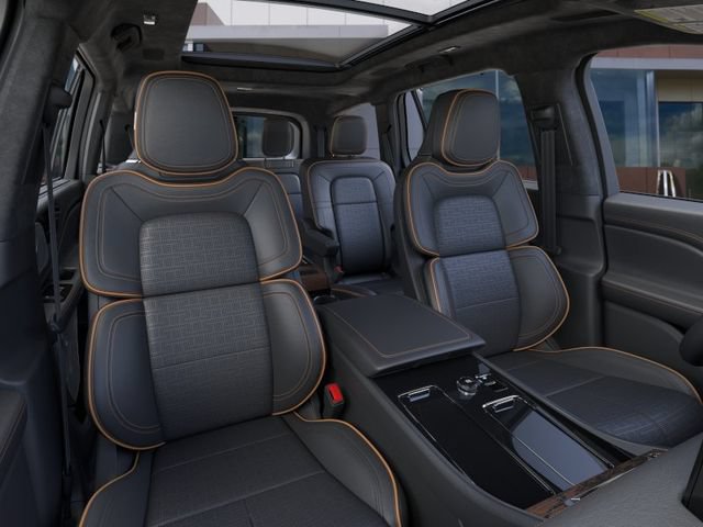 New 2026 Lincoln Aviator Black Label w/ Dynamic Handling Package AWD/4WD image 10
