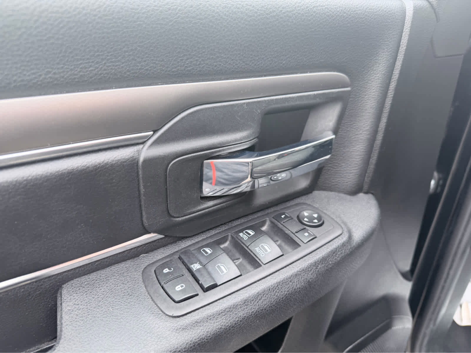 Used 2024 RAM 1500 Classic Warlock image 17