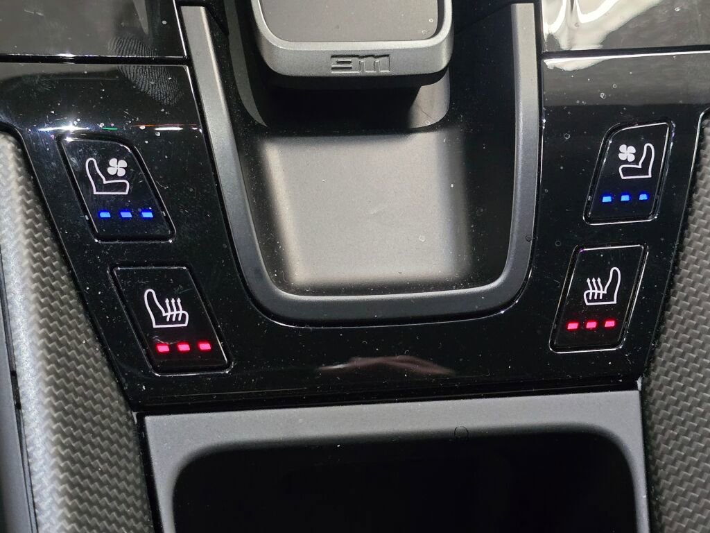 Certified 2025 Porsche 911 Carrera 4 GTS image 40