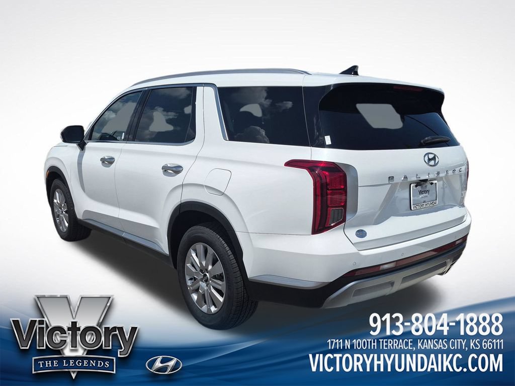 Used 2025 Hyundai Palisade SEL FWD image 3