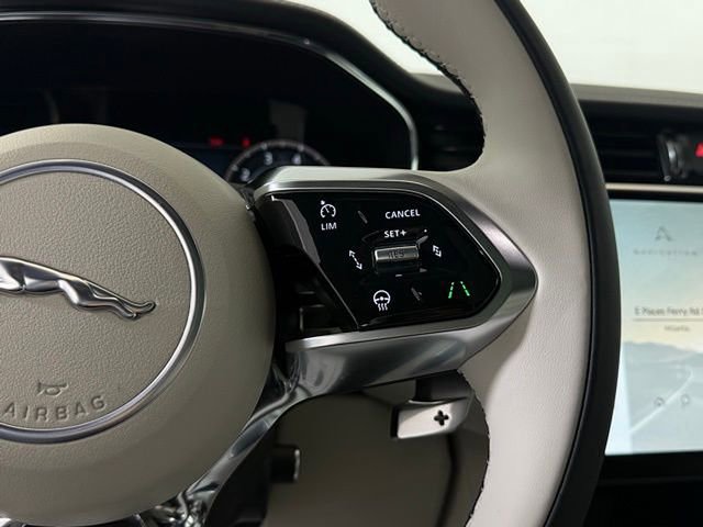 New 2026 Jaguar F-PACE R-Dynamic S image 39