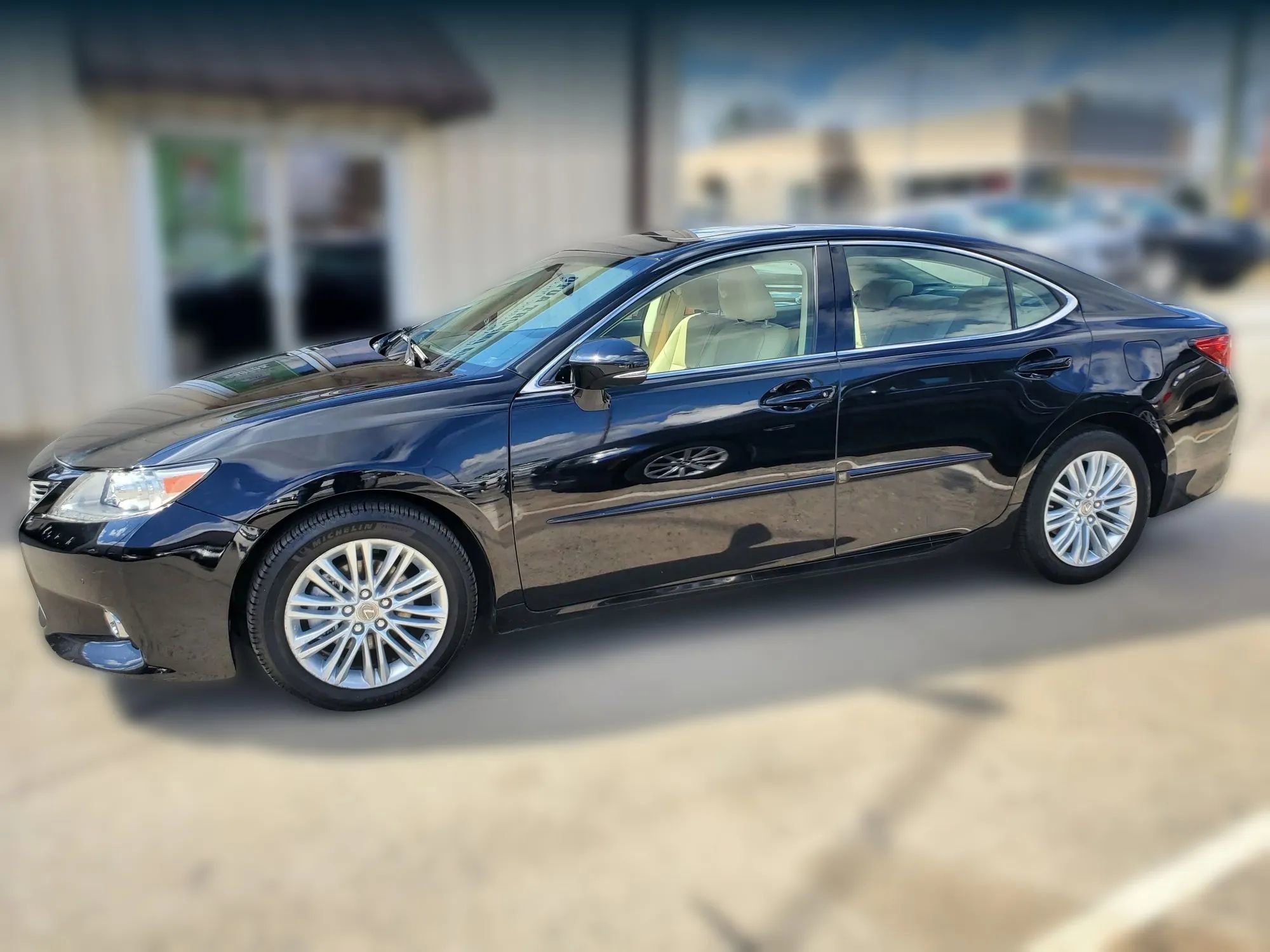 Used 2013 Lexus ES 350 w/ Luxury Pkg image 5