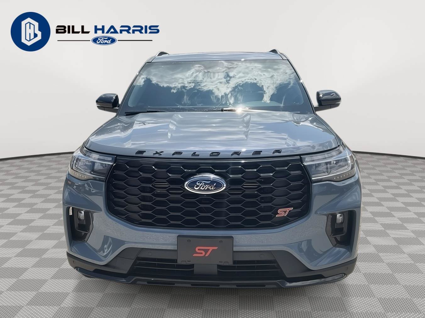 Used 2025 Ford Explorer ST AWD/4WD image 2