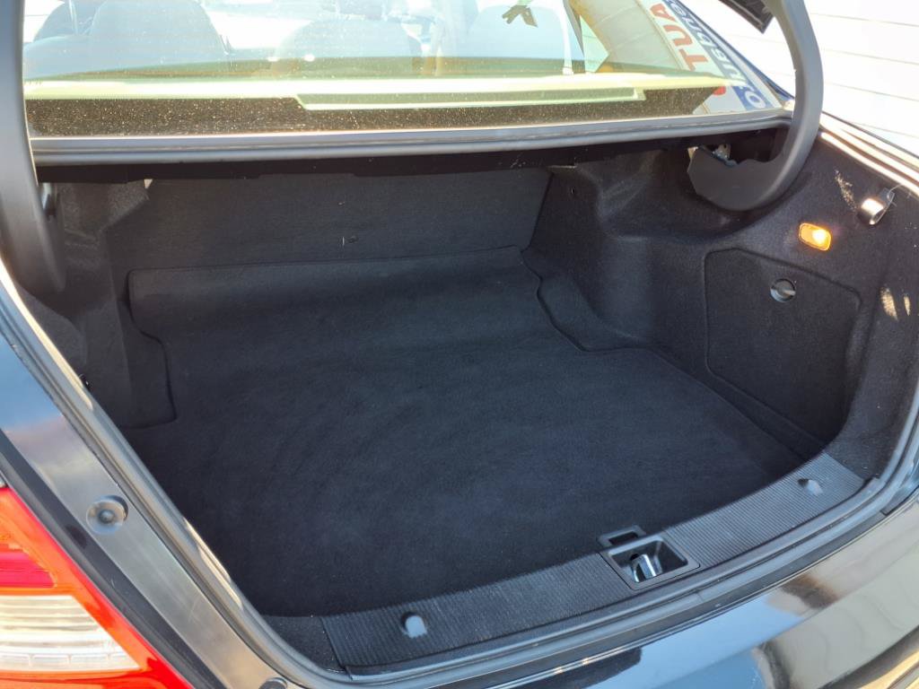 Used 2010 Mercedes-Benz C 300 4MATIC Sedan image 10