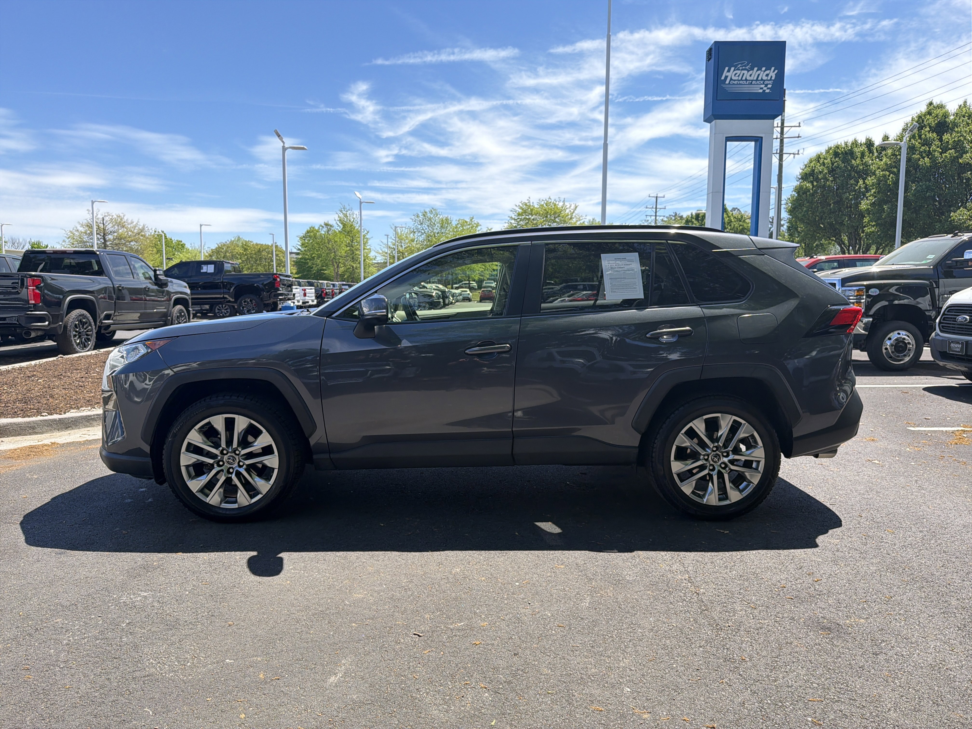 Used 2019 Toyota RAV4 XLE Premium w/ Cold Weather Package image 7