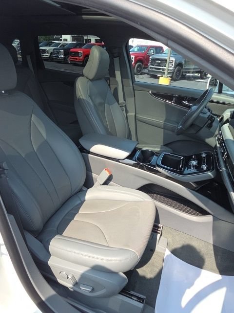 Used 2023 Lincoln Nautilus Reserve w/ Cargo Utility Package FWD image 21