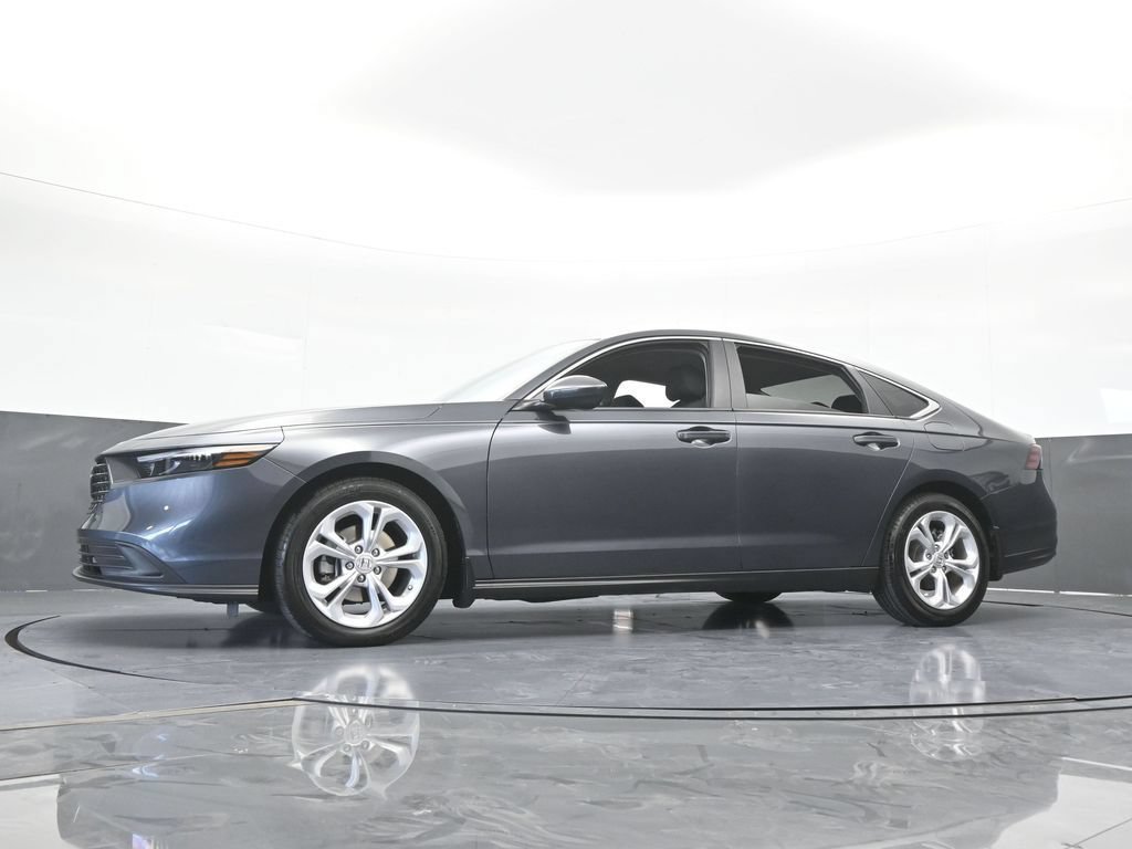 Used 2025 Honda Accord LX image 53