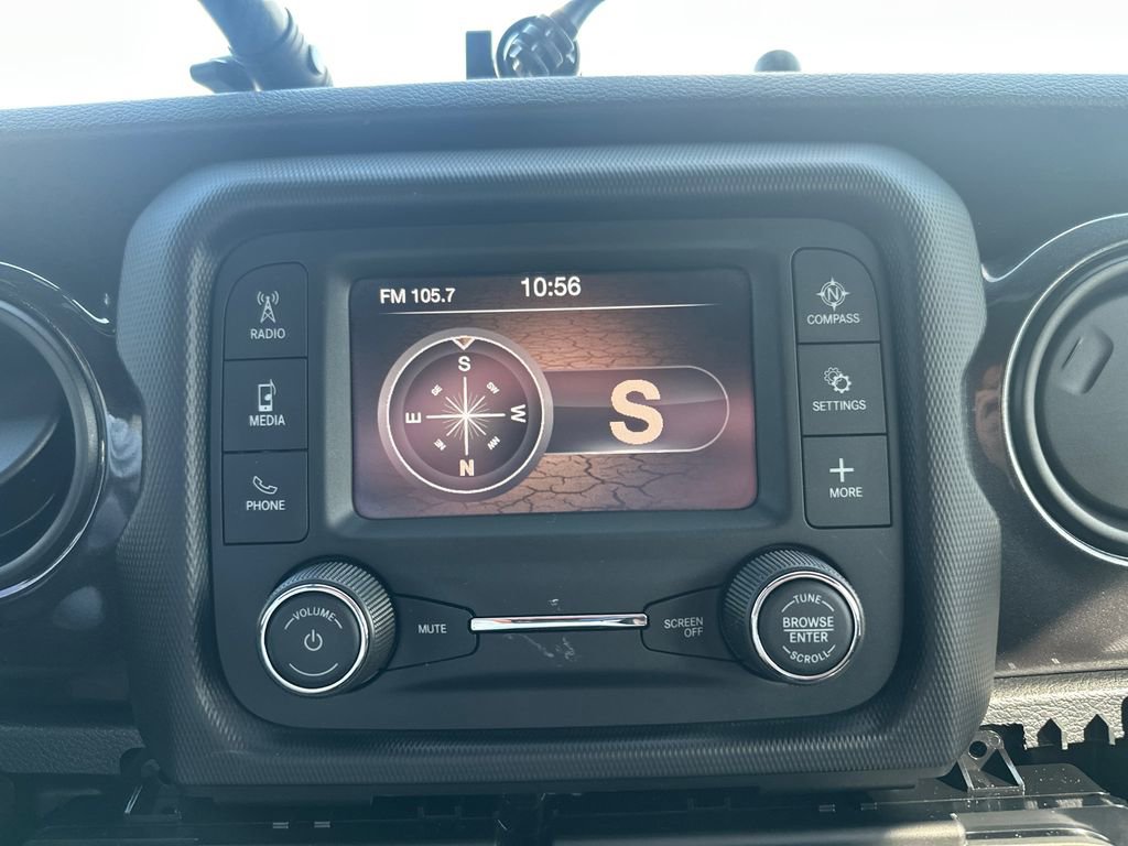 Used 2020 Jeep Gladiator Sport image 13