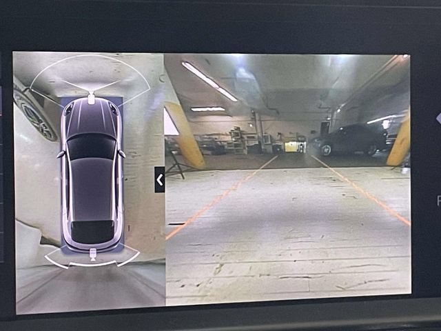 Certified 2023 Porsche Macan Turbo AWD/4WD image 32