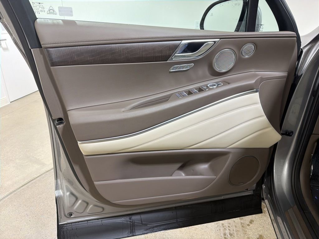 Used 2023 Genesis GV80 2.5T w/ Prestige 20" Package image 9