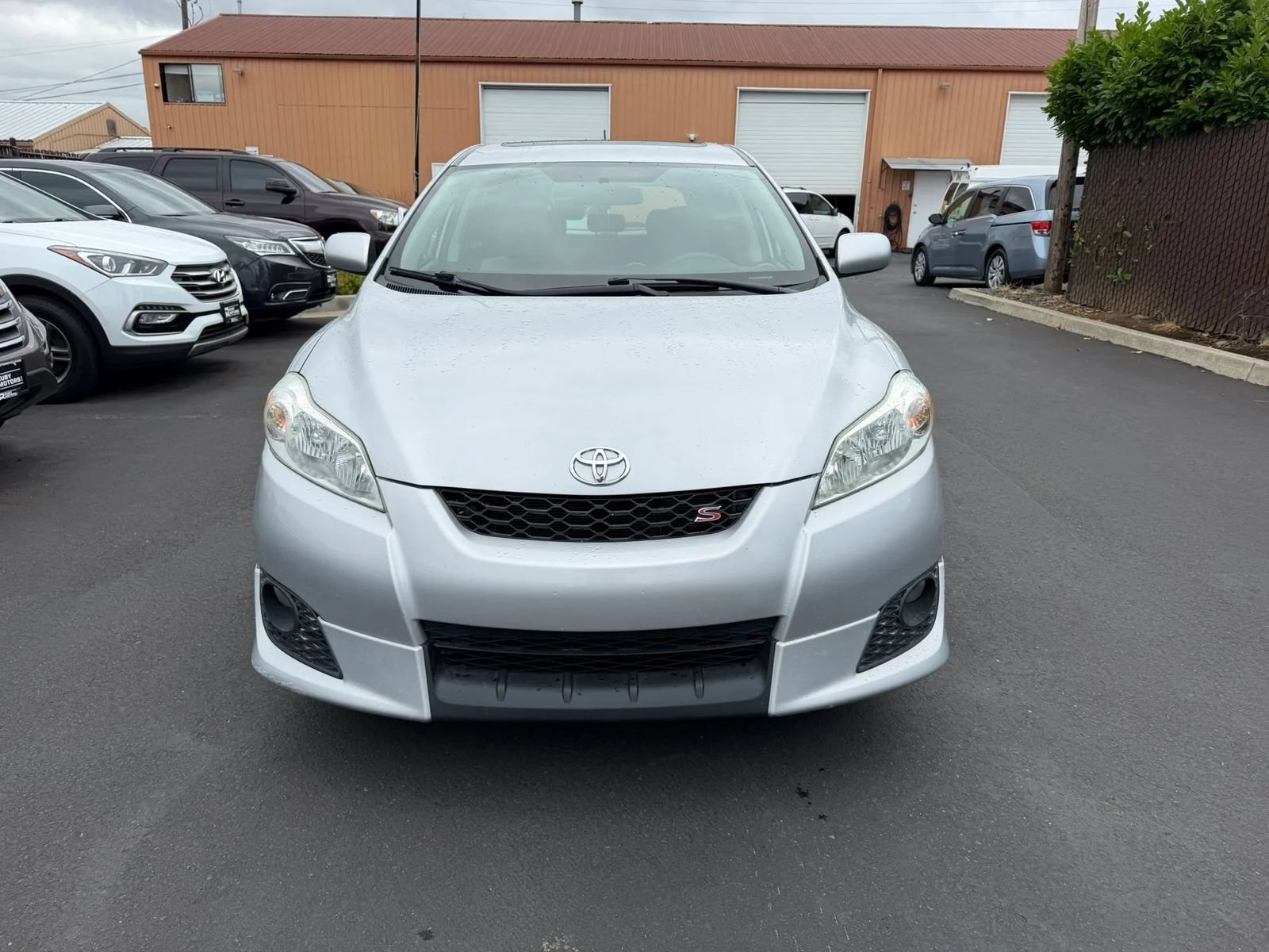 Used 2009 Toyota Matrix S FWD image 2