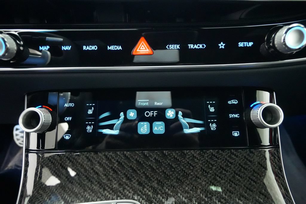 New 2026 Genesis GV70 3.5T Sport Prestige AWD/4WD image 36