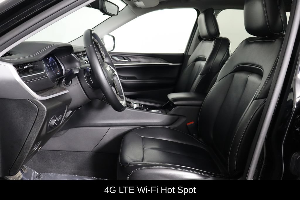 Used 2022 Jeep Grand Cherokee L Limited w/ Black Appearance Package RWD image 14