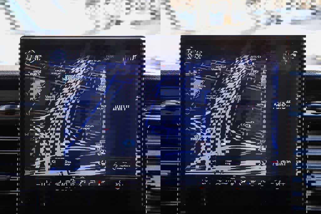 Used 2024 Ford Transit 350 XLT image 14