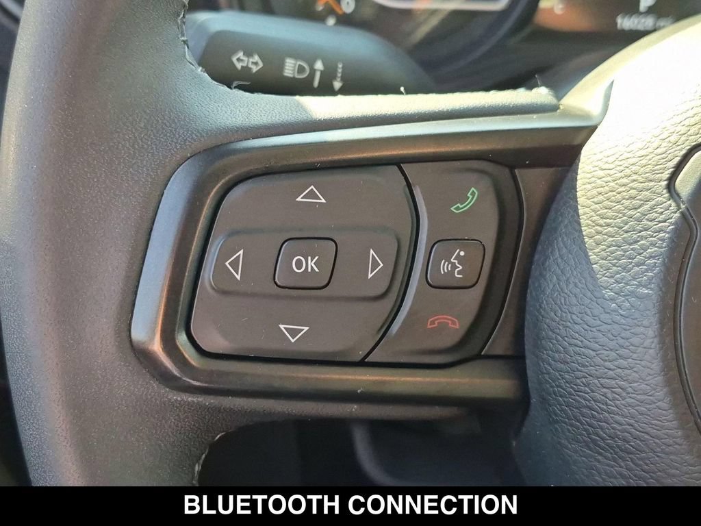 Used 2026 Jeep Gladiator Rubicon AWD/4WD image 17