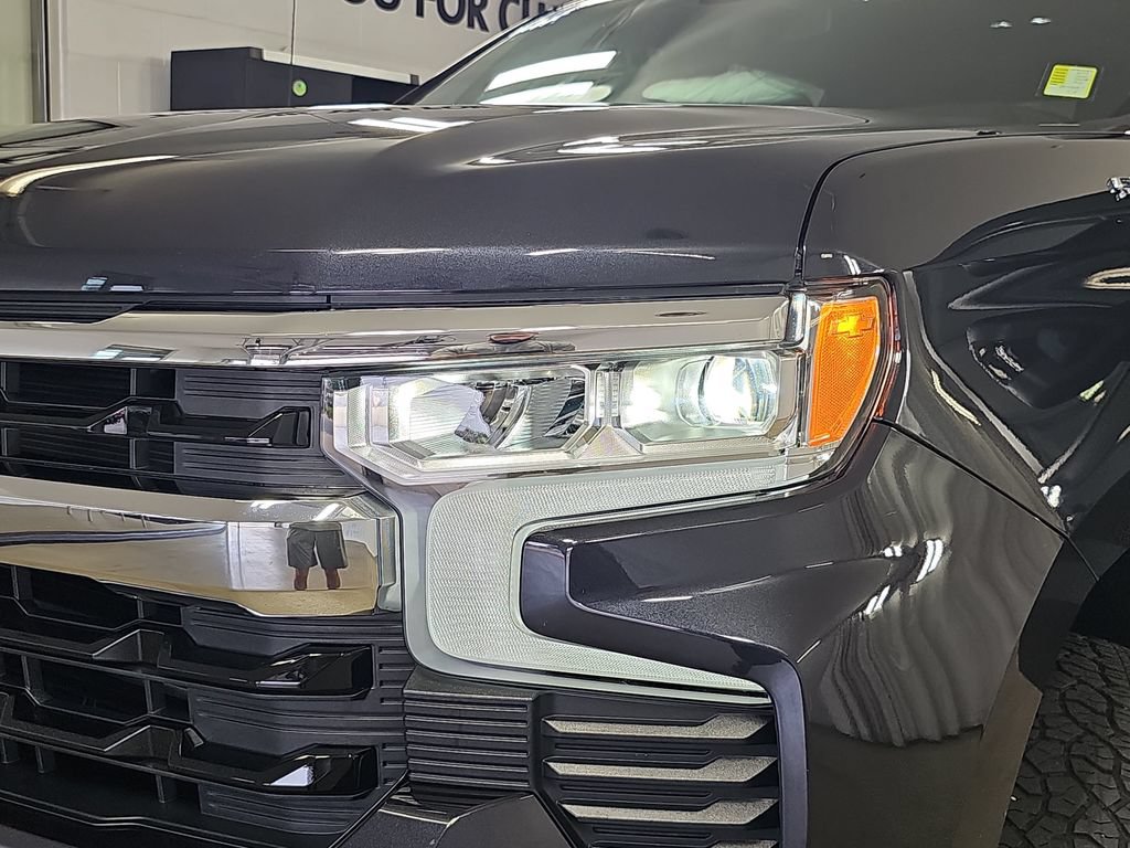 Certified 2024 Chevrolet Silverado 1500 LT AWD/4WD image 36