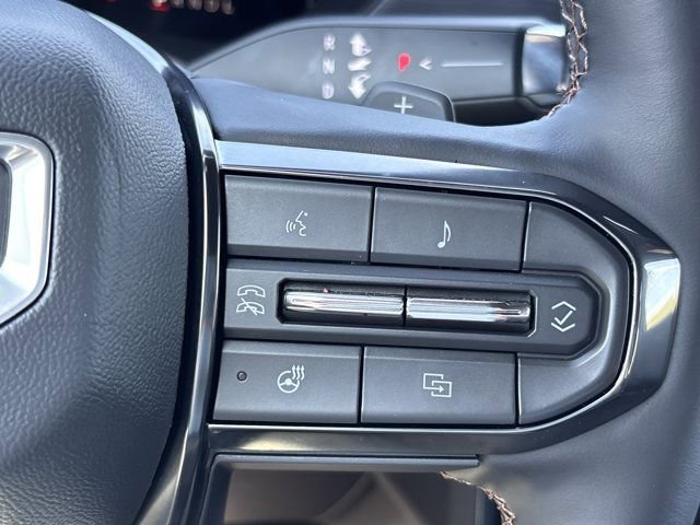 Used 2025 GMC Acadia AT4 image 34