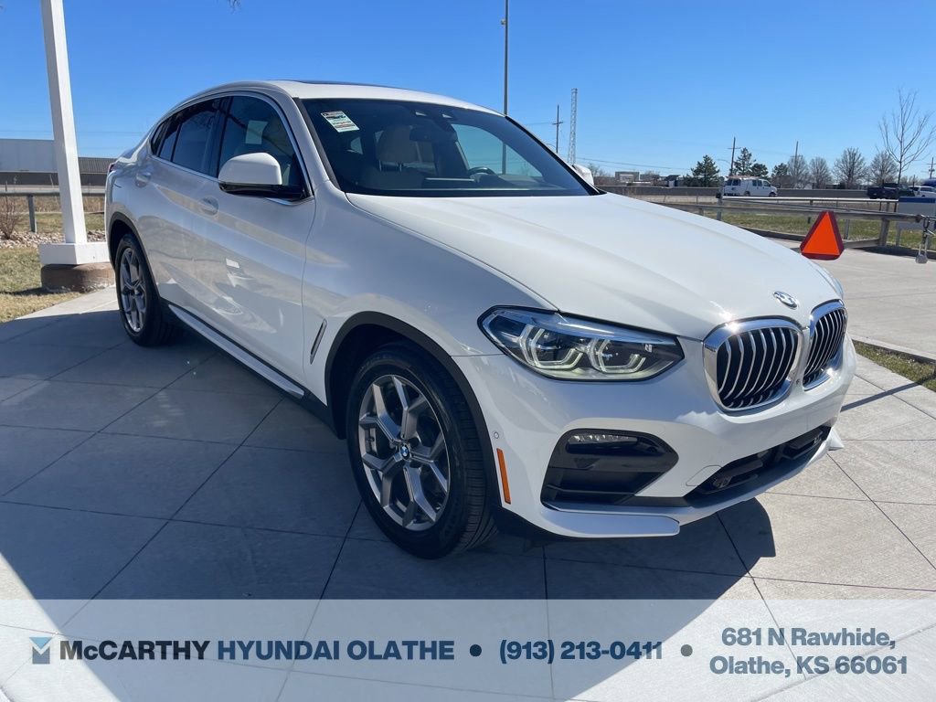 Used 2020 BMW X4 xDrive30i w/ Executive Package image 2