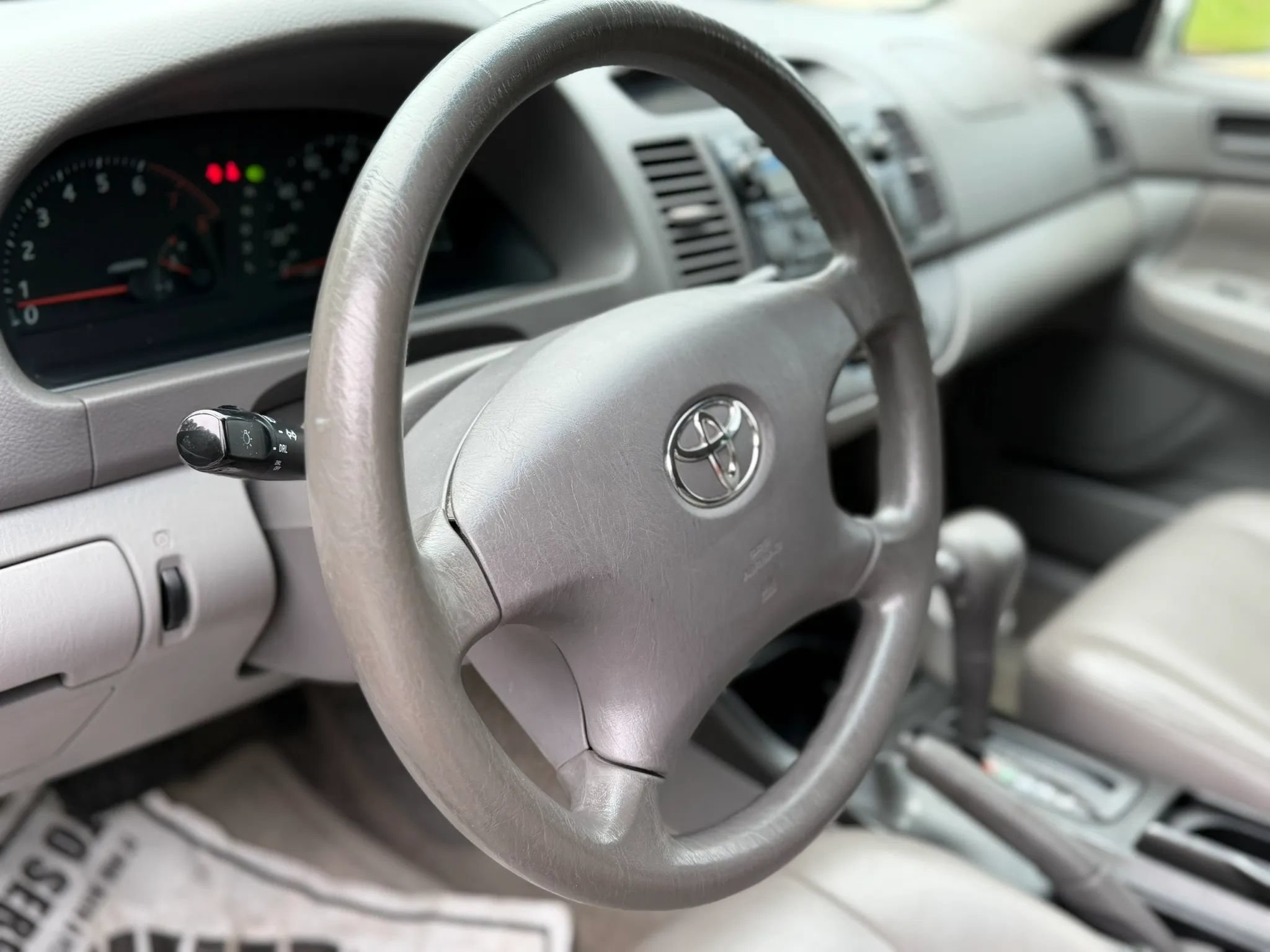Used 2004 Toyota Camry LE FWD image 11