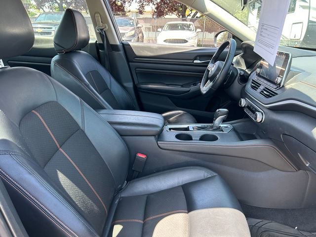 Used 2019 Nissan Altima 2.5 SR FWD image 32