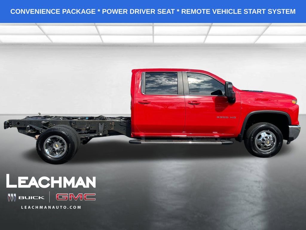 Used 2024 Chevrolet Silverado 3500 LT w/ Convenience Package video 2