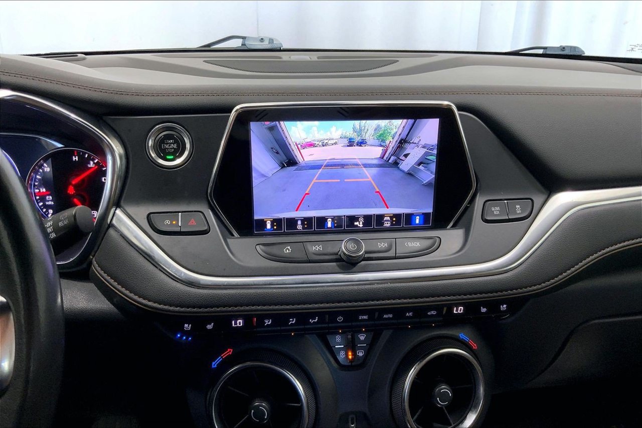 Used 2021 Chevrolet Blazer Premier w/ Driver Confidence II Package FWD image 24