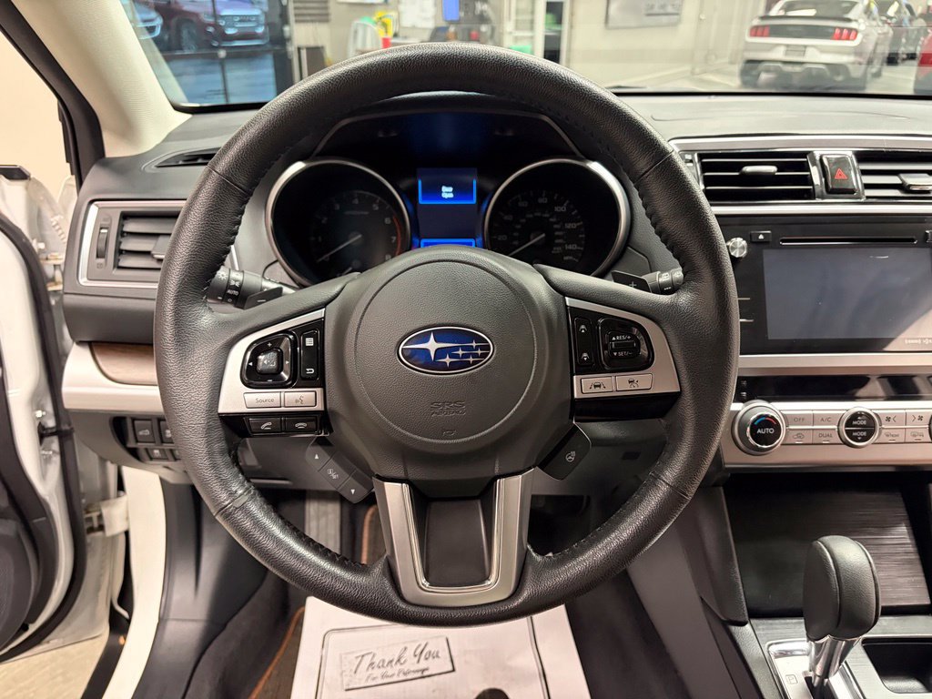 Used 2017 Subaru Outback 2.5i Touring w/ Popular Package #5A AWD/4WD image 12