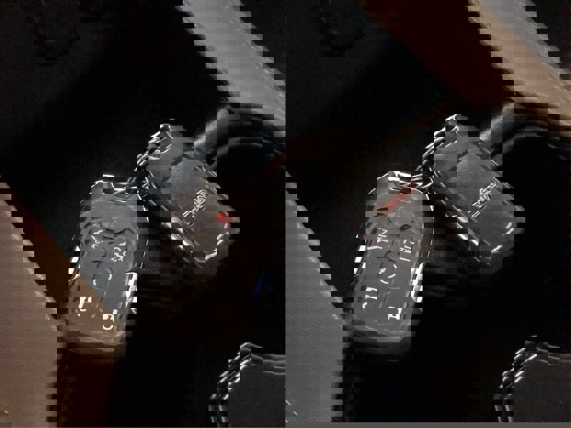 Used 2019 GMC Yukon XL SLT w/ Open Road Package AWD/4WD image 28