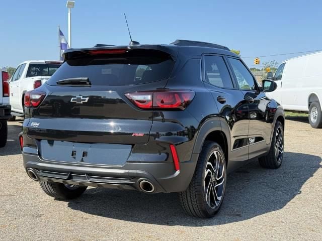 Used 2024 Chevrolet TrailBlazer RS FWD image 5