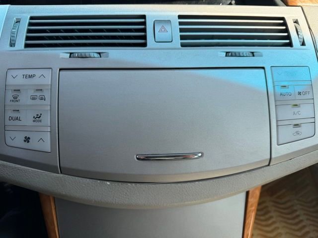 Used 2005 Toyota Avalon XLS FWD image 14