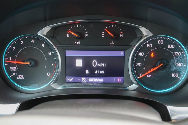 Used 2022 Chevrolet Traverse RS image 33