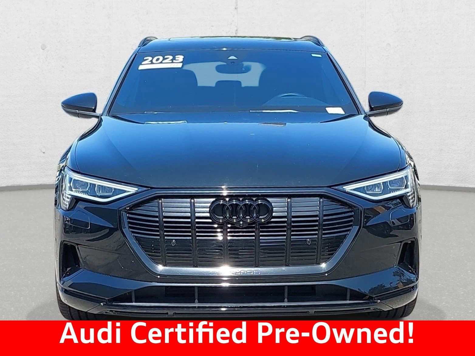 Used 2023 Audi e-tron Premium Plus w/ Premium Plus Package AWD/4WD image 2