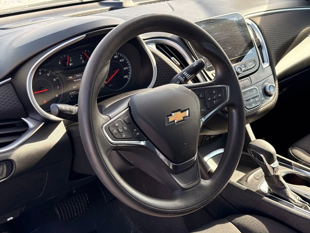 Used 2023 Chevrolet Malibu LT image 29