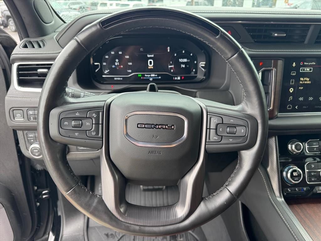 Used 2023 GMC Yukon XL Denali Ultimate w/ LPO, Floor Liner Package AWD/4WD image 26