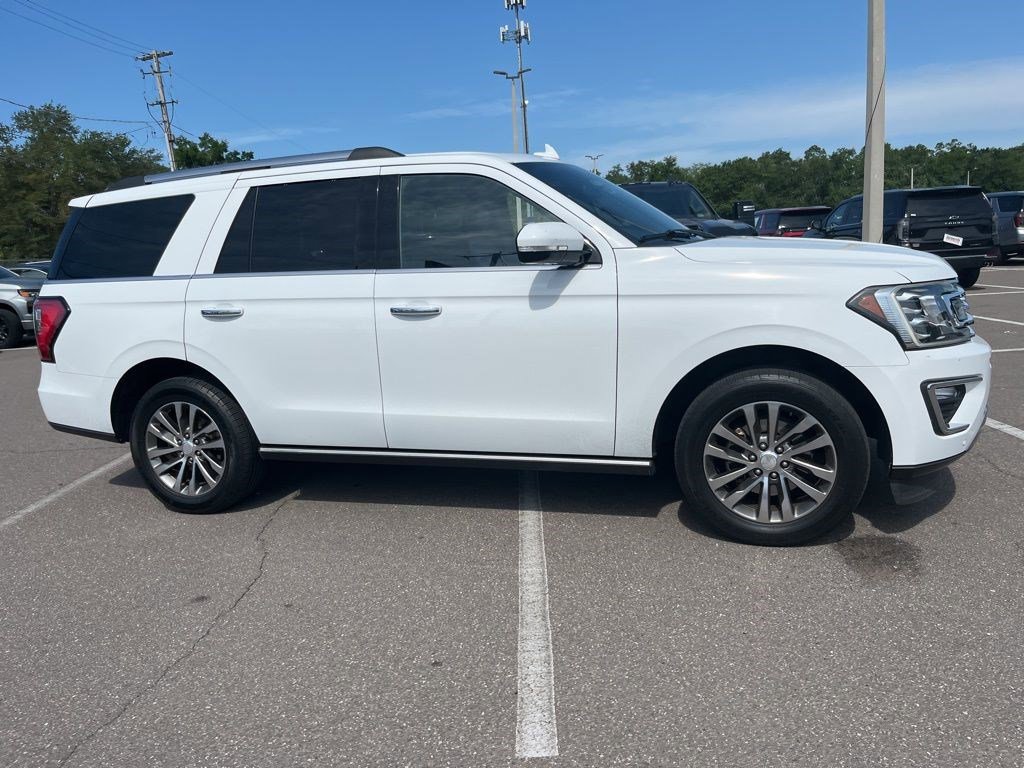 Used 2018 Ford Expedition Limited w/ Equipment Group 301A AWD/4WD image 4