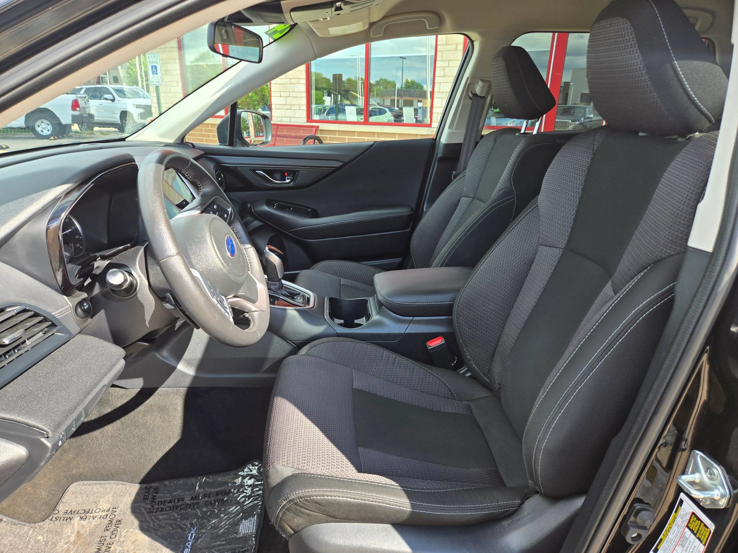 Used 2024 Subaru Outback Premium AWD/4WD image 11