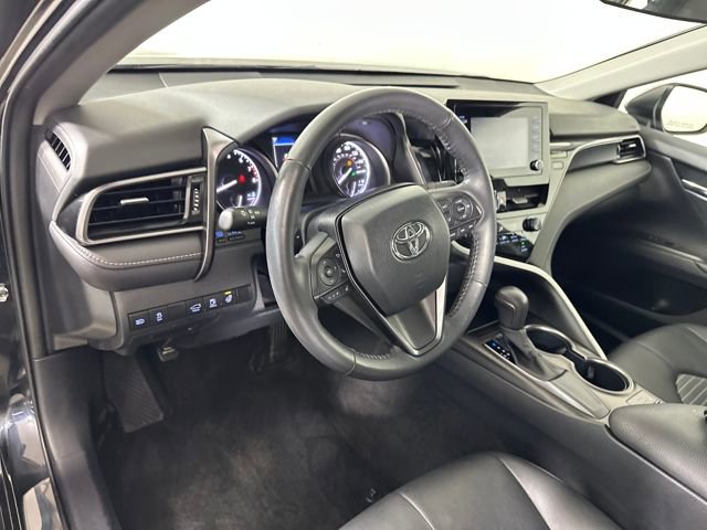 Used 2024 Toyota Camry SE image 13