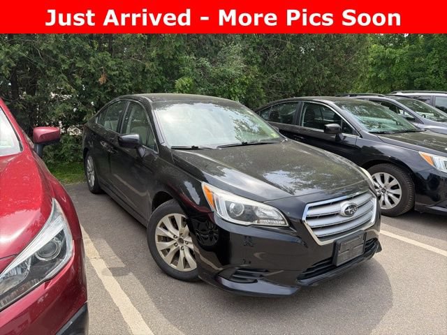 Used 2017 Subaru Legacy 2.5i Premium AWD/4WD image 2