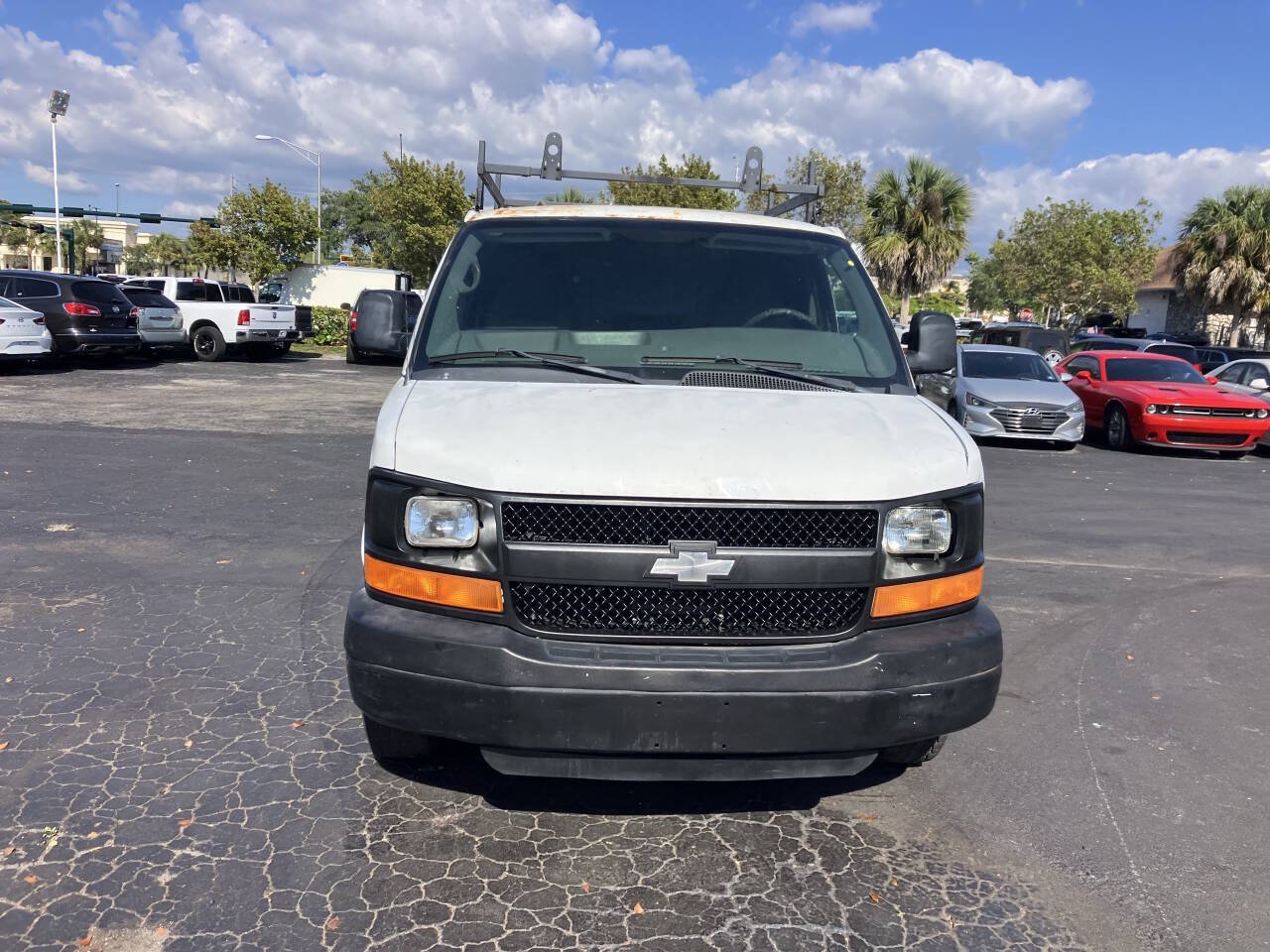 Used 2010 Chevrolet Express 2500 RWD image 7
