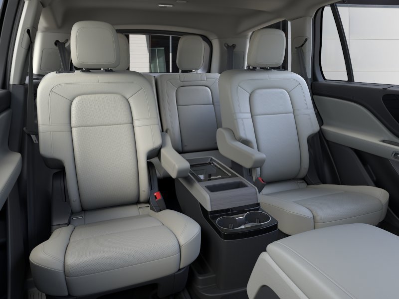 New 2026 Lincoln Aviator Reserve AWD/4WD image 11